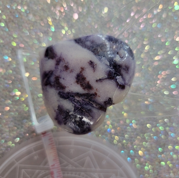 Amythyst small Heart - Picture 3 of 3